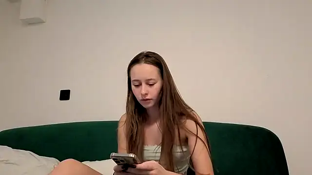 Snapshot of Kisacka chatting on October 2025 10:50:01 AM Kisacka online show from October 2025 10:50:01 AM