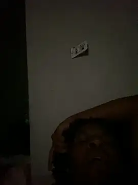 Preto Diamamte online show from October 2025 02:20:01 AM