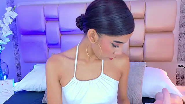 BellaHarper1 online show from October 2025 01:09:02 PM