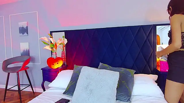 BellaHarper1 online show from October 2025 01:54:01 PM