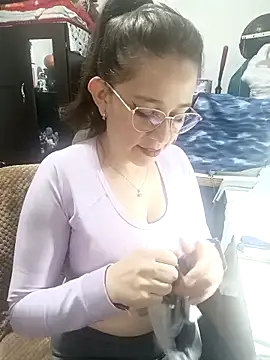 Isabella5 Brown  online show from October 2025 05:13:02 PM