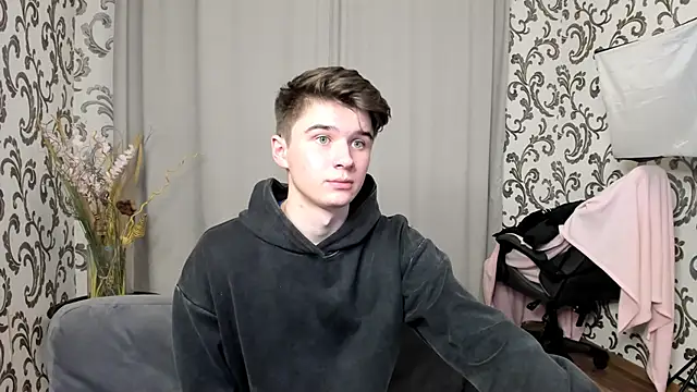 SherlockMax online show from September 2025 04:44:02 PM