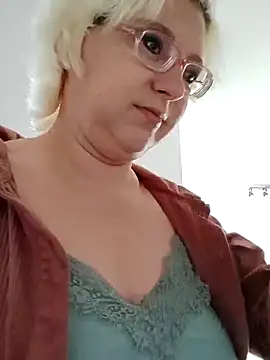 VikaKing online show from October 2025 09:32:02 AM