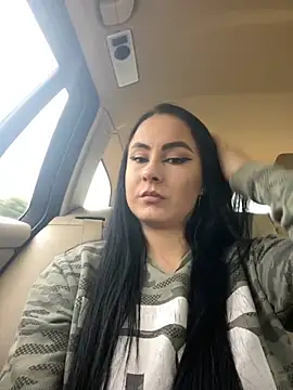 Snapshot of Enna-Kymm chatting on October 2025 09:53:01 AM Enna-Kymm online show from October 2025 09:53:01 AM