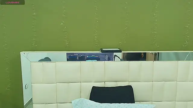 Snapshot of gisell_gomez chatting on September 2025 12:08:02 PM gisell gomez online show from September 2025 12:08:02 PM