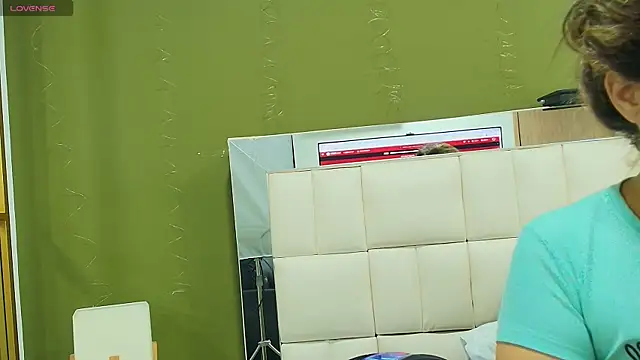 Snapshot of gisell_gomez chatting on October 2025 12:00:02 PM gisell gomez online show from October 2025 12:00:02 PM