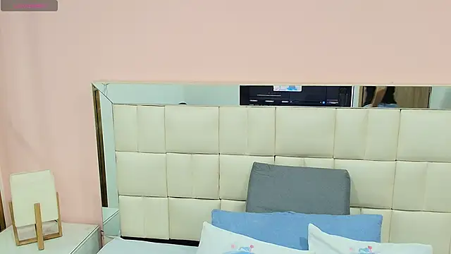 Snapshot of gisell_gomez chatting on November 2025 12:28:01 PM gisell gomez online show from November 2025 12:28:01 PM