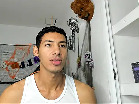 Snapshot of jhosep_hamilton chatting on October 2025 11:39:02 AM jhosep hamilton online show from October 2025 11:39:02 AM