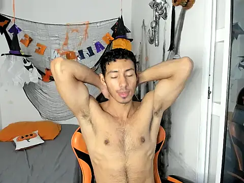 Snapshot of jhosep_hamilton chatting on October 2025 07:03:02 PM jhosep hamilton online show from October 2025 07:03:02 PM