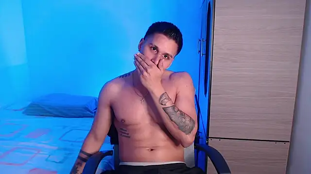 valentinosex1 online show from October 2025 09:15:01 PM