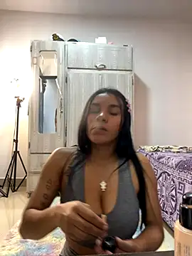 Snapshot of Zendaya11 chatting on November 2025 03:34:02 PM Zendaya11 online show from November 2025 03:34:02 PM