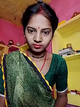 Snapshot of Hot_bbbb chatting on November 2025 09:39:01 PM Hot bbbb online show from November 2025 09:39:01 PM