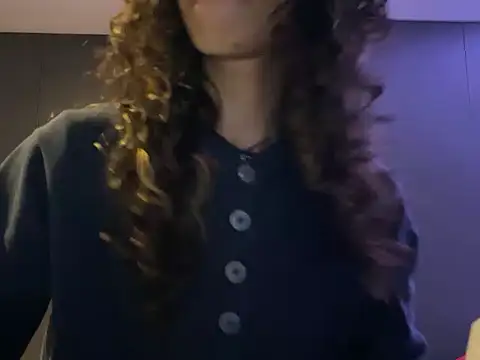 Snapshot of camille_delrey chatting on October 2025 05:39:02 AM camille delrey online show from October 2025 05:39:02 AM