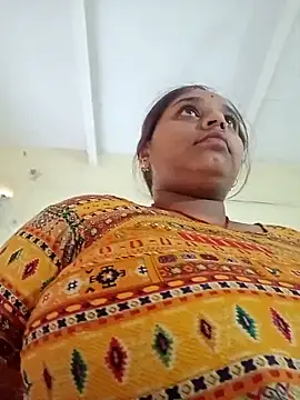 Snapshot of Hot_crety chatting on October 2025 11:42:02 AM Hot crety online show from October 2025 11:42:02 AM