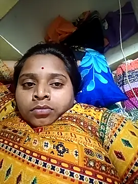 Snapshot of Hot_crety chatting on October 2025 05:35:01 PM Hot crety online show from October 2025 05:35:01 PM