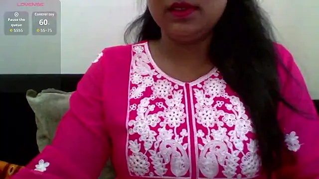 Snapshot of cute_girl007 chatting on October 2025 06:13:02 AM cute girl007 online show from October 2025 06:13:02 AM