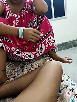 Hotty-Moni online show from September 2025 04:40:02 PM