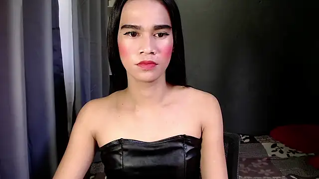 Snapshot of urseductivebarbie_xx chatting on October 2025 12:33:02 AM urseductivebarbie xx online show from October 2025 12:33:02 AM