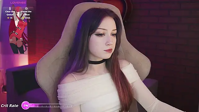 LiliLuna online show from October 2025 09:49:01 AM