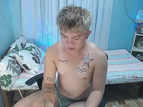 Snapshot of Fuckboii_intown chatting on October 2025 09:28:02 AM Fuckboii intown online show from October 2025 09:28:02 AM