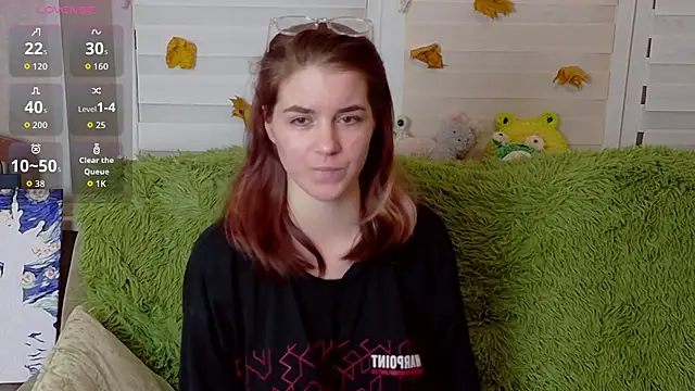 ElzaBlis online show from November 2025 06:42:02 PM