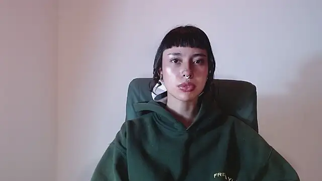  mavis2 online show from October 2025 07:55:01 PM