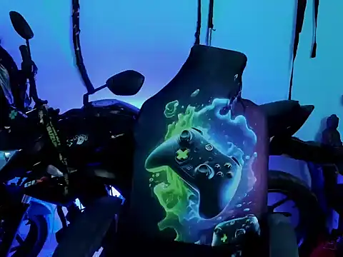 Snapshot of zeus_7777 chatting on October 2025 10:15:01 AM zeus 7777 online show from October 2025 10:15:01 AM