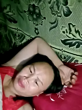 Snapshot of maple694 chatting on September 2025 02:51:02 PM maple694 online show from September 2025 02:51:02 PM