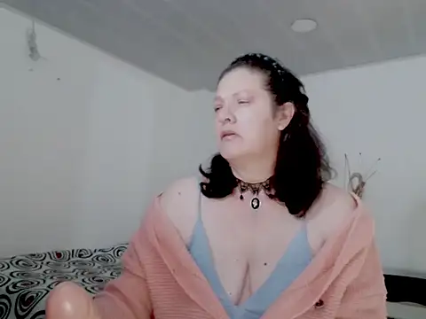 ArdienteBetania online show from September 2025 01:11:02 PM