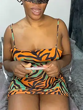 wellbuiltDiosa online show from October 2025 09:11:01 PM