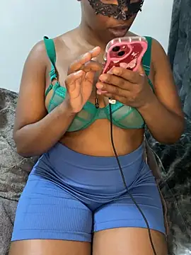 wellbuiltDiosa online show from October 2025 04:26:01 PM