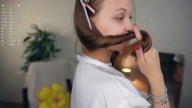 OdellaGillingham online show from October 2025 06:53:01 PM