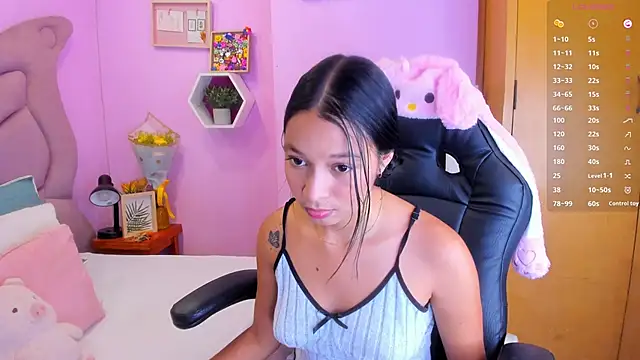 EmmaAnturin online show from September 2025 08:45:01 PM