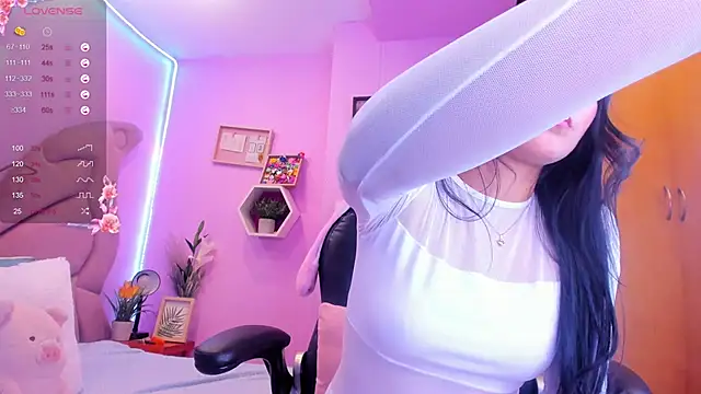 EmmaAnturin online show from October 2025 10:11:01 PM