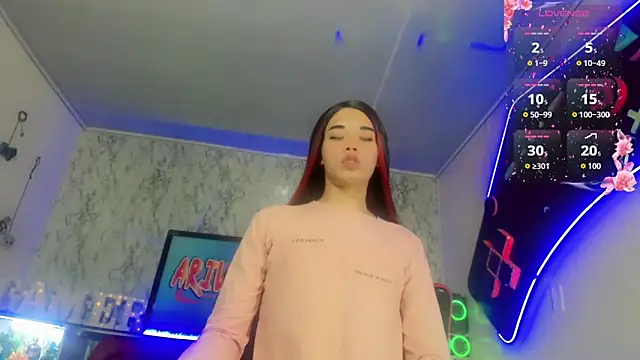 Madison Mujica online show from October 2025 11:12:02 AM