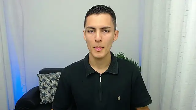 Snapshot of Matiius18 chatting on November 2025 01:55:01 PM Matiius18 online show from November 2025 01:55:01 PM