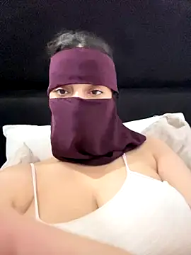 Rabroba89six online show from September 2025 09:49:02 PM