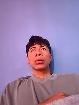 Snapshot of Rolito69 chatting on November 2025 06:54:01 PM Rolito69 online show from November 2025 06:54:01 PM