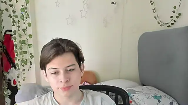 Felix art online show from September 2025 07:03:02 PM