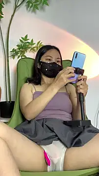 Snapshot of zhizhinaigai chatting on November 2025 04:04:01 AM zhizhinaigai online show from November 2025 04:04:01 AM