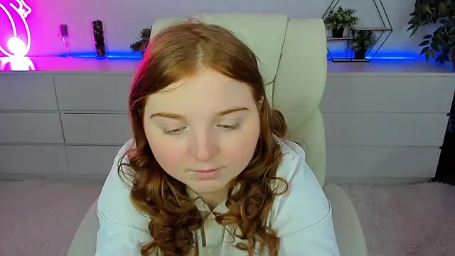 Snapshot of KattyRose8 chatting on October 2025 12:03:02 PM KattyRose8 online show from October 2025 12:03:02 PM