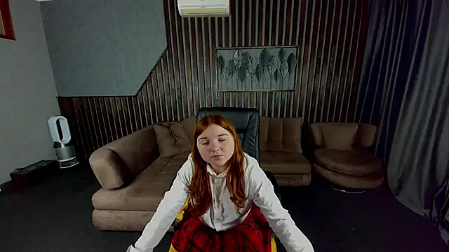 Snapshot of KattyRose8 chatting on October 2025 05:38:01 AM KattyRose8 online show from October 2025 05:38:01 AM