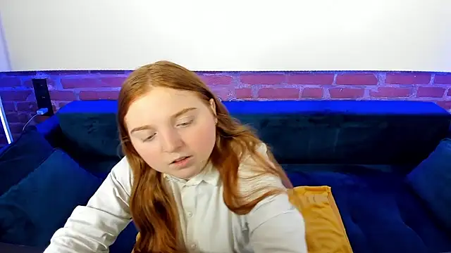 Snapshot of KattyRose8 chatting on October 2025 05:54:02 PM KattyRose8 online show from October 2025 05:54:02 PM