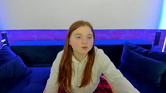 Snapshot of KattyRose8 chatting on October 2025 05:40:01 AM KattyRose8 online show from October 2025 05:40:01 AM