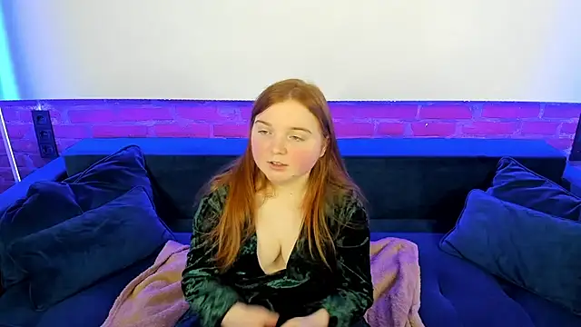 Snapshot of KattyRose8 chatting on October 2025 06:52:01 PM KattyRose8 online show from October 2025 06:52:01 PM