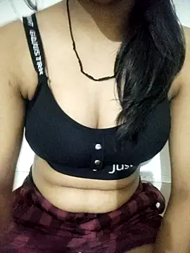 Snapshot of Nikita-Singh88 chatting on October 2025 03:57:02 PM Nikita-Singh88 online show from October 2025 03:57:02 PM