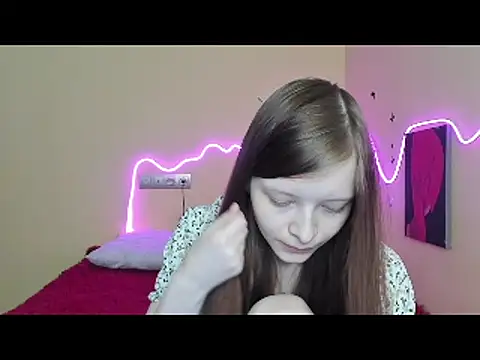 AliceHaris online show from September 2025 01:31:02 AM