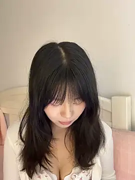 Ella-A9 online show from October 2025 02:40:01 PM