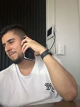 Snapshot of ryan_evanss chatting on September 2025 12:14:01 AM ryan evanss online show from September 2025 12:14:01 AM