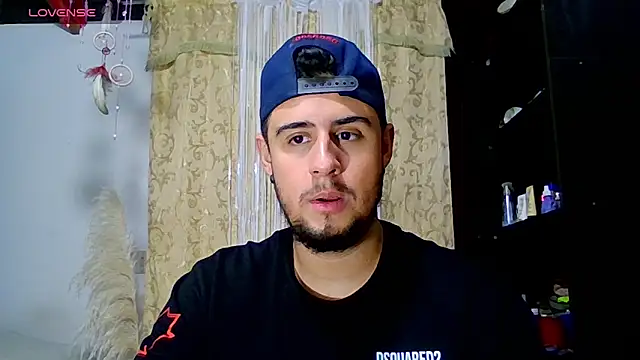 Snapshot of ryan_evanss chatting on October 2025 04:51:02 AM ryan evanss online show from October 2025 04:51:02 AM